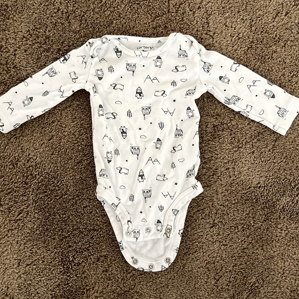 Baby Neutral Bear white Onsie 3 Months Never Worn